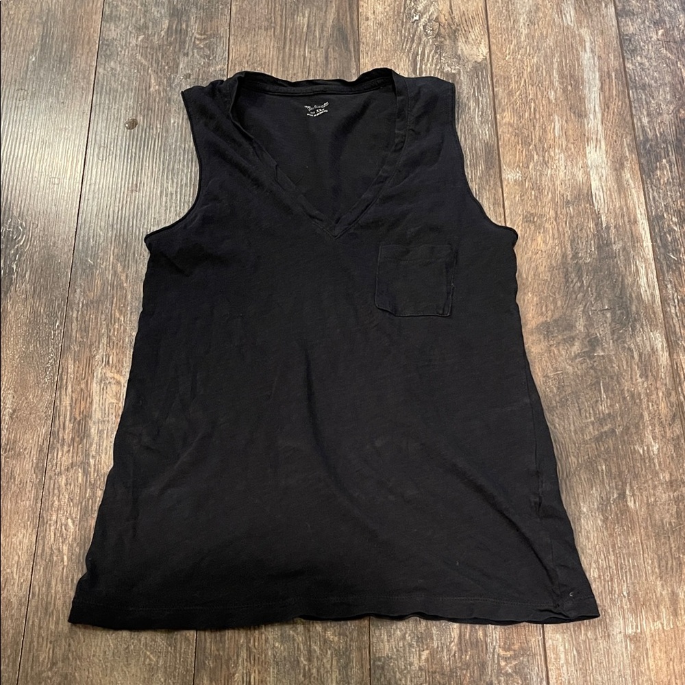 Madewell Black Sleeveless V-Neck Top